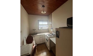 CASA 3 AMB. CON DEPTO 1 AMB EN PLANTA ALTA- 1 DE MAYO 171