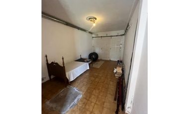 CASA 3 AMB. CON DEPTO 1 AMB EN PLANTA ALTA- 1 DE MAYO 171