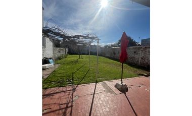 CASA 3 AMB. CON DEPTO 1 AMB EN PLANTA ALTA- 1 DE MAYO 171