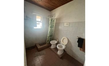 CASA 3 AMB. CON DEPTO 1 AMB EN PLANTA ALTA- 1 DE MAYO 171