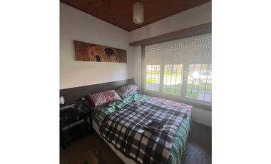 CASA 3 AMB. CON DEPTO 1 AMB EN PLANTA ALTA- 1 DE MAYO 171