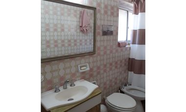 Venta Dpto. 3 amb. en triplex con cochera!!!