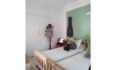 Venta Dpto. 3 amb. en triplex con cochera!!!