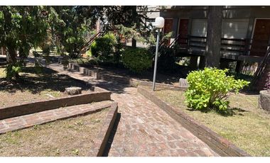 Venta Dpto. 3 amb. en triplex con cochera!!!