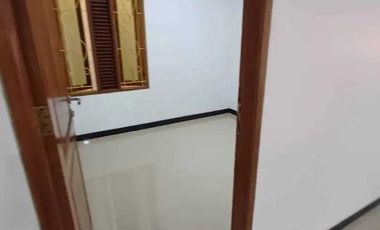 Di sewakan Rumah Luas dan Murah di Pondok Bambu, Aman, Nyaman