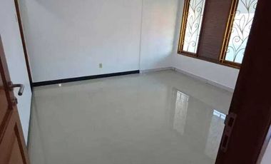 Di sewakan Rumah Luas dan Murah di Pondok Bambu, Aman, Nyaman