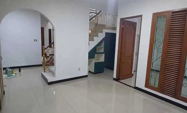 Di sewakan Rumah Luas dan Murah di Pondok Bambu, Aman, Nyaman