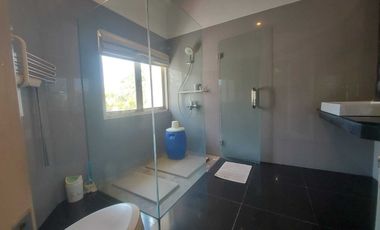 TURUN HARGA Dijual Villa Modern 2 Lantai Lokasi Premium di Taman Mumbul, Nusa Dua