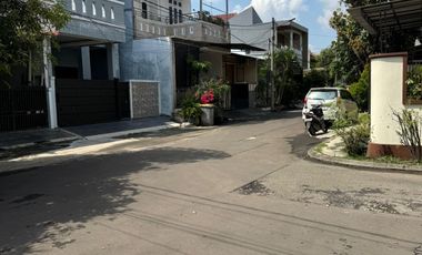 Disewakan Rumah Baru Siap Huni Nyaman Di Boulevar Hijau Bekasi