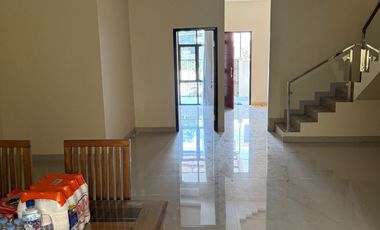 Disewakan Rumah Baru Siap Huni Nyaman Di Boulevar Hijau Bekasi