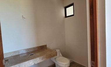 CASA EN VENTA MERIDA, SAN BENITO, COSTA ARENA, A 100 MTS DEL MAR, LISTA.