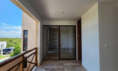 CASA EN VENTA MERIDA, SAN BENITO, COSTA ARENA, A 100 MTS DEL MAR, LISTA.