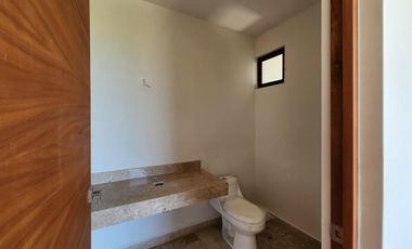 CASA EN VENTA MERIDA, SAN BENITO, COSTA ARENA, A 100 MTS DEL MAR, LISTA.