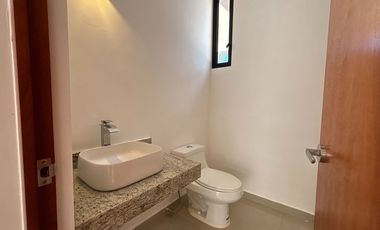 CASA EN VENTA MERIDA, PRIVADA ROCIO COUNTRY LIVING, MOD. 220 1 PLANTA, LISTA.