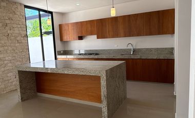 CASA EN VENTA MERIDA, PRIVADA ROCIO COUNTRY LIVING, MOD. 220 1 PLANTA, LISTA.