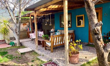 Casa en Venta en Venta Parcela con Casa 7 Dormitorios, 3 Baños y Piscina, El Canelo, San José de Maipo