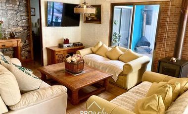 Casa en Venta en Venta Parcela con Casa 7 Dormitorios, 3 Baños y Piscina, El Canelo, San José de Maipo