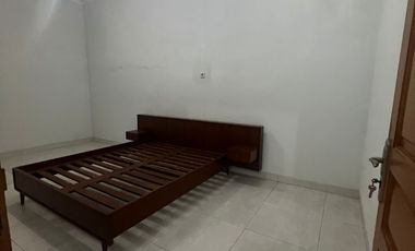 Dijual Rumah di taman kencana