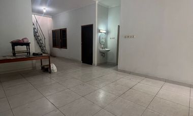 Dijual Rumah di taman kencana
