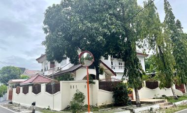 Rumah Asri, Hoek, Bagus SHM di Cempaka Putih Tengah, Jakpus, Dekat TOL