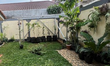 Rumah Bagus Sejuk Asri Strategis Bisa Usaha di Griya Loka BSD