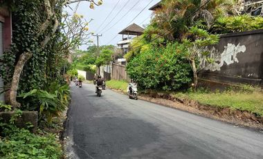 Tanah murah 300m2 kawasan villa toyaning Ungasan idr 7jt/m2