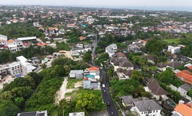 Tanah murah 300m2 kawasan villa toyaning Ungasan idr 7jt/m2