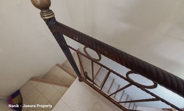 Rumah 2 lt siap huni komplek Cibabat dkt pemkot Cimahi jl pesantren