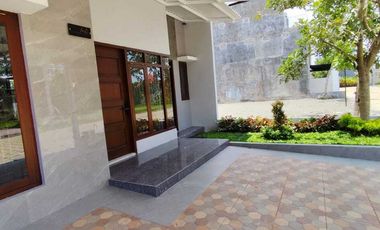 Rumah Modern di Kartasura, Cluster Elite, Fasilitas Olahraga!