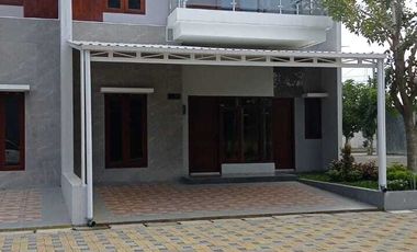 Rumah Modern di Kartasura, Cluster Elite, Fasilitas Olahraga!