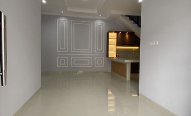 Rumah Mewah Gentan waru purba yang dekat Surakarta