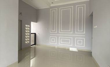 Rumah Mewah Gentan waru purba yang dekat Surakarta