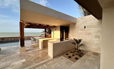 CASA EN VENTA MERIDA, PLAYA CHUBURNA, FRENTE AL MAR, ENTREGA INMEDIATA.