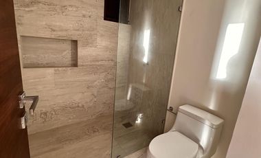 CASA EN VENTA MERIDA, PLAYA CHUBURNA, FRENTE AL MAR, ENTREGA INMEDIATA.