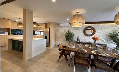 CASA EN VENTA MERIDA, PLAYA CHUBURNA, FRENTE AL MAR, ENTREGA INMEDIATA.