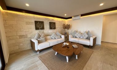 CASA EN VENTA MERIDA, PLAYA CHUBURNA, FRENTE AL MAR, ENTREGA INMEDIATA.