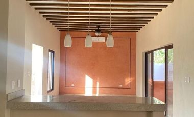 CASA EN VENTA MERIDA, VALLADOLID, PRIVADA FINCAS LOS ALAMOS, MOD. SISAL, LISTA.