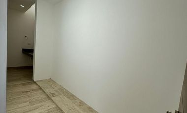CASA EN VENTA MERIDA, CHOLUL, PRIVADA SAUCES DIECISEIS, TIPO TH, LISTO.