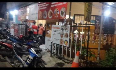 Di sewa kan stand foodcourt ukuran 1x2m; 1,5x2m, 3x4m