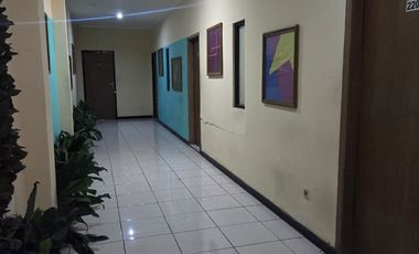 Rumah tengah kota Bentuk Kotak Cocok Untuk kos-kosan, penginapan, dll