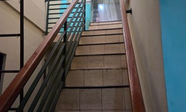 Rumah tengah kota Bentuk Kotak Cocok Untuk kos-kosan, penginapan, dll