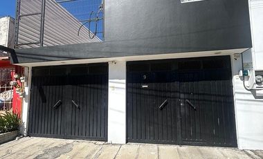 🏡 VENTA DE CASA EN COLONIA LA PAZ – 6 RECÁMARAS CON BAÑO PROPIO C/U