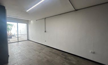 🏡 VENTA DE CASA EN COLONIA LA PAZ – 6 RECÁMARAS CON BAÑO PROPIO C/U