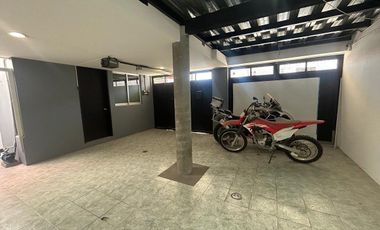 🏡 VENTA DE CASA EN COLONIA LA PAZ – 6 RECÁMARAS CON BAÑO PROPIO C/U