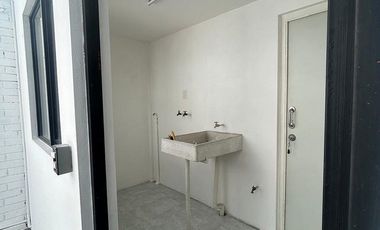 🏡 VENTA DE CASA EN COLONIA LA PAZ – 6 RECÁMARAS CON BAÑO PROPIO C/U