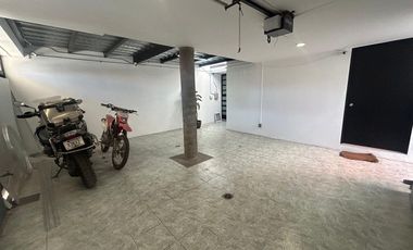 🏡 VENTA DE CASA EN COLONIA LA PAZ – 6 RECÁMARAS CON BAÑO PROPIO C/U