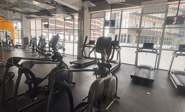 Departamento GRAND TOWER CENTENARIO, BODEGA Y ESTACIONAMIENTOS INDEPENDIENTES