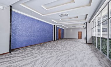 Departamento GRAND TOWER CENTENARIO, BODEGA Y ESTACIONAMIENTOS INDEPENDIENTES