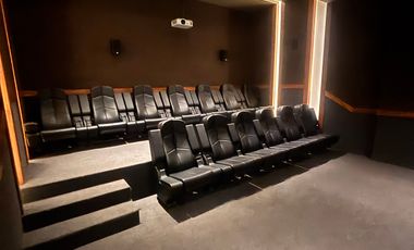 Departamento GRAND TOWER CENTENARIO, BODEGA Y ESTACIONAMIENTOS INDEPENDIENTES