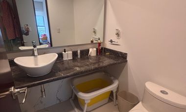 Departamento GRAND TOWER CENTENARIO, BODEGA Y ESTACIONAMIENTOS INDEPENDIENTES